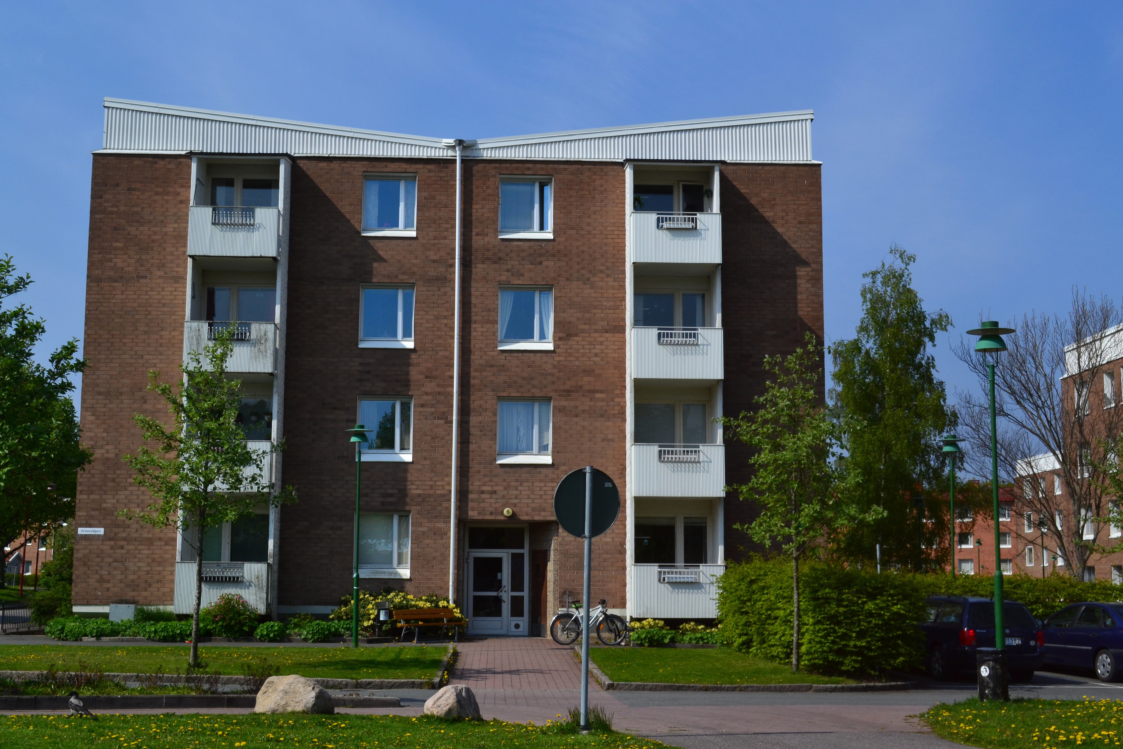Polstjärnevägen 2