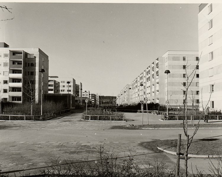 Kärrhöksgatan och Tornfalksgatan cirka 1970.